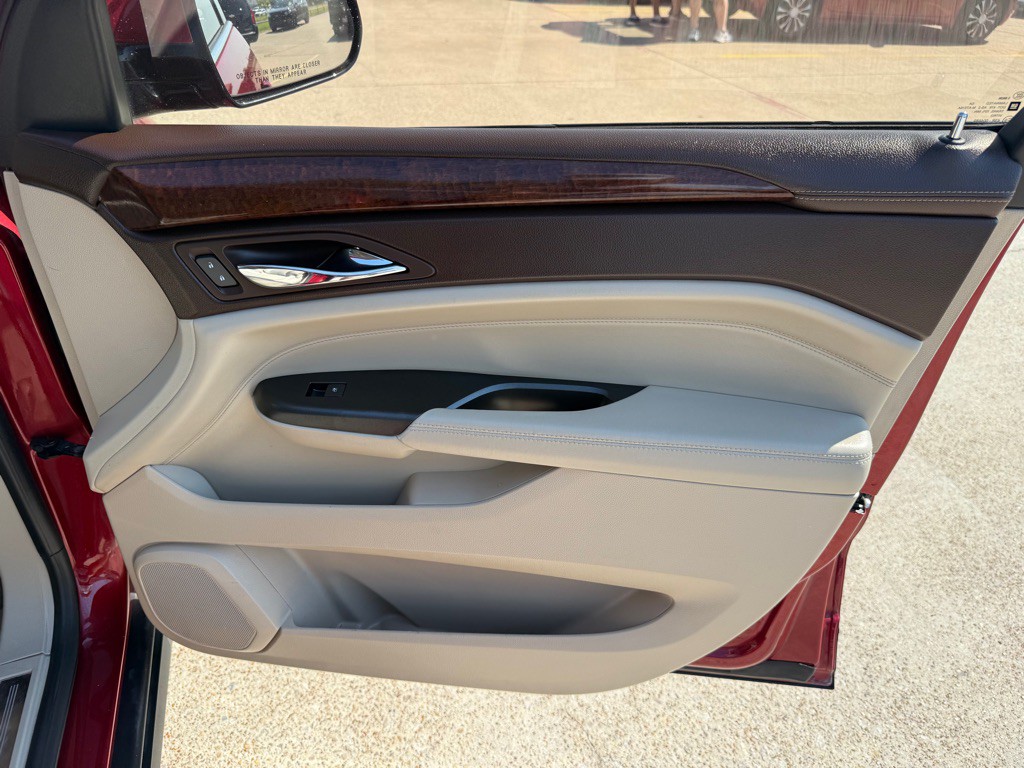 2012 Cadillac SRX Image 23
