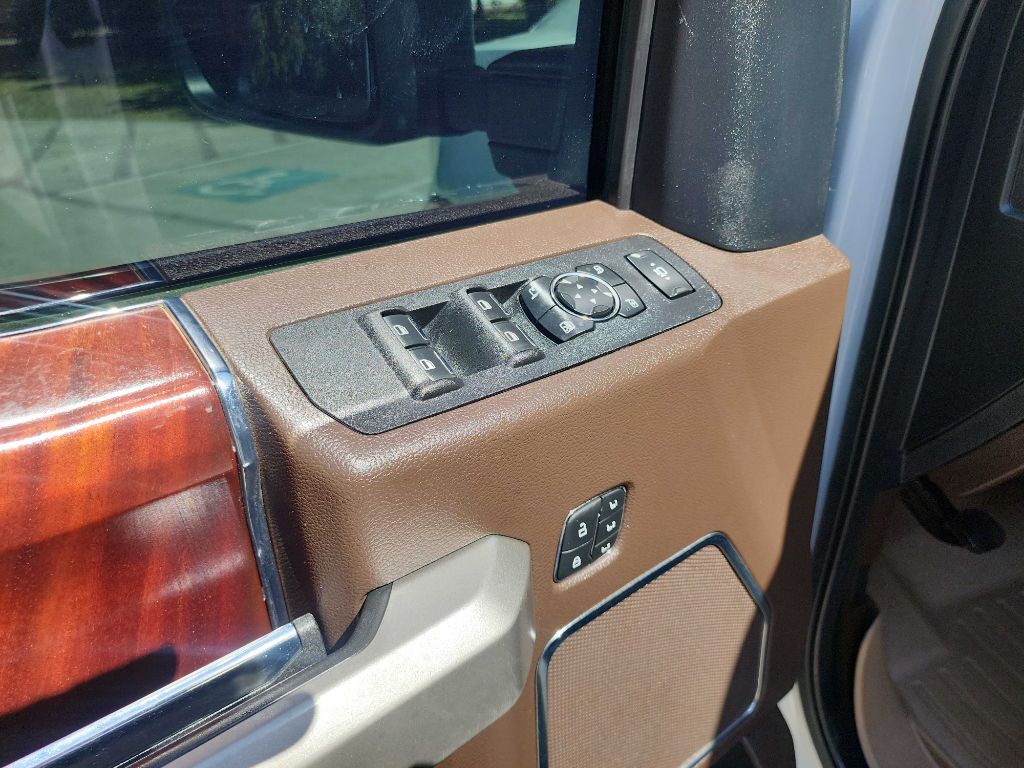 2021 Ford F-250 Image 21