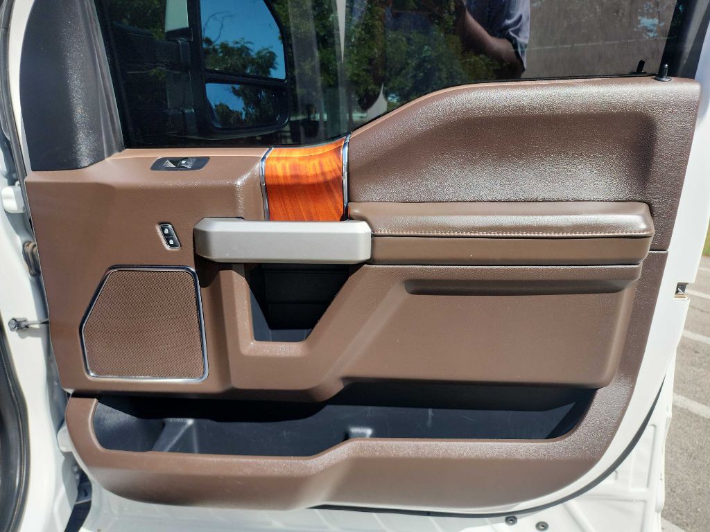 2021 Ford F-250 Image 48