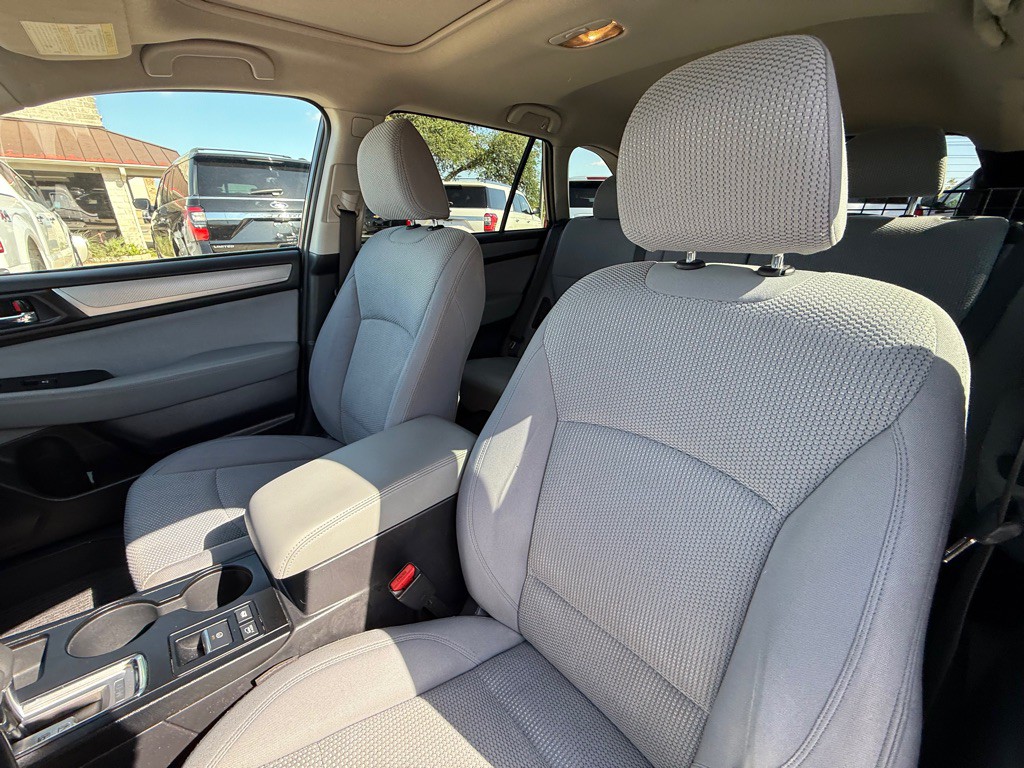 2019 Subaru Outback Image 16