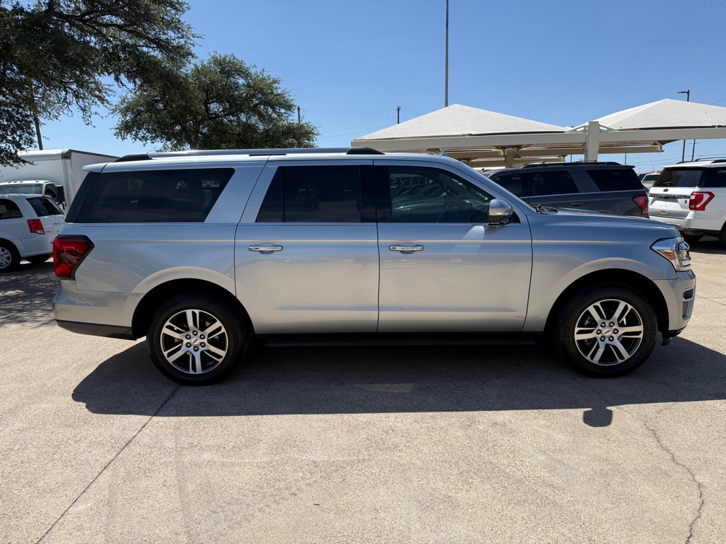 2024 Ford Expedition Image 8