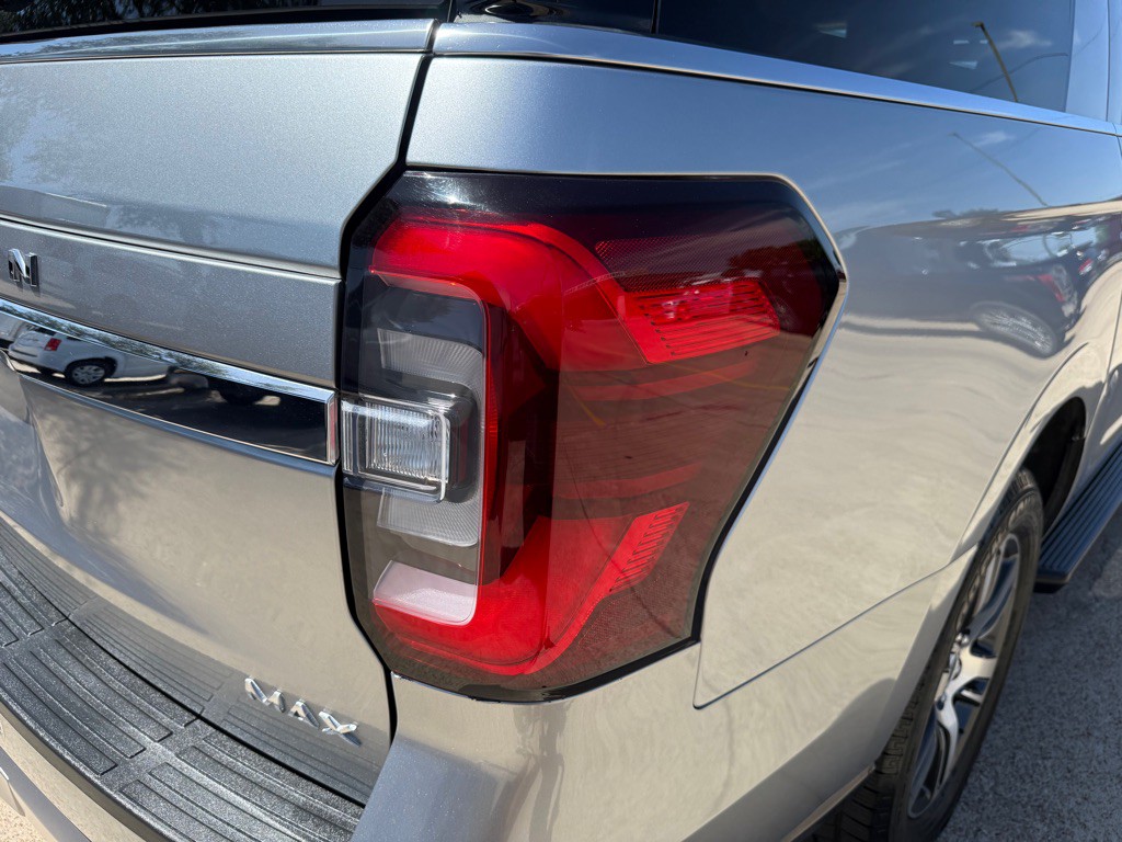 2024 Ford Expedition Image 9