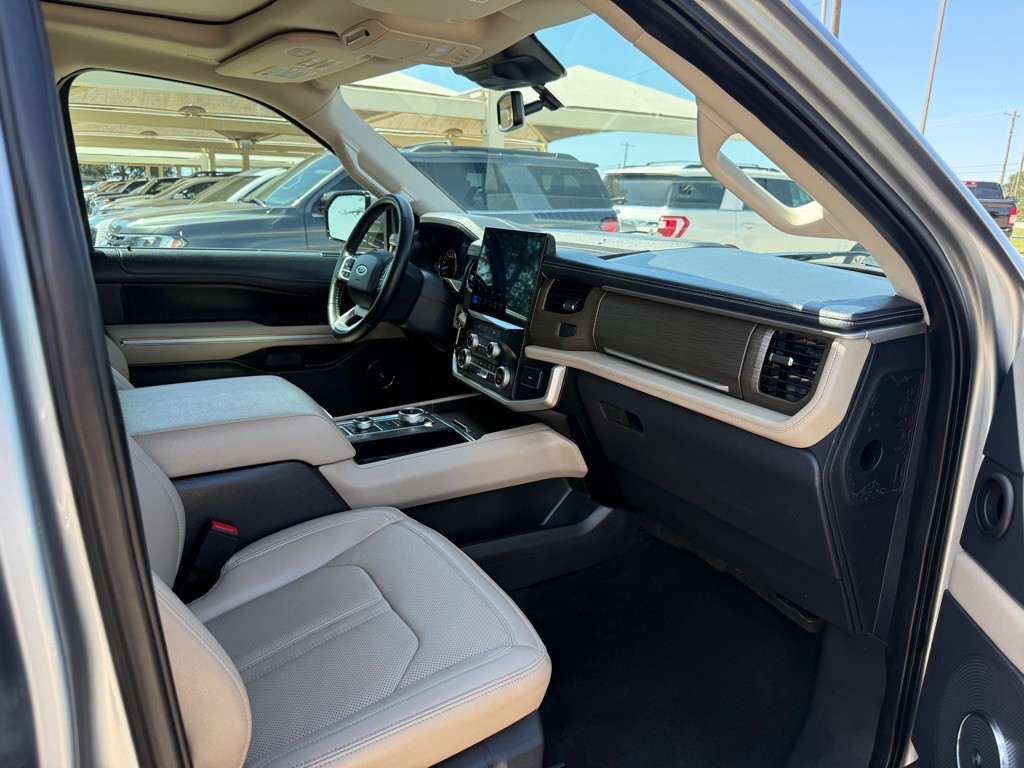 2024 Ford Expedition Image 17