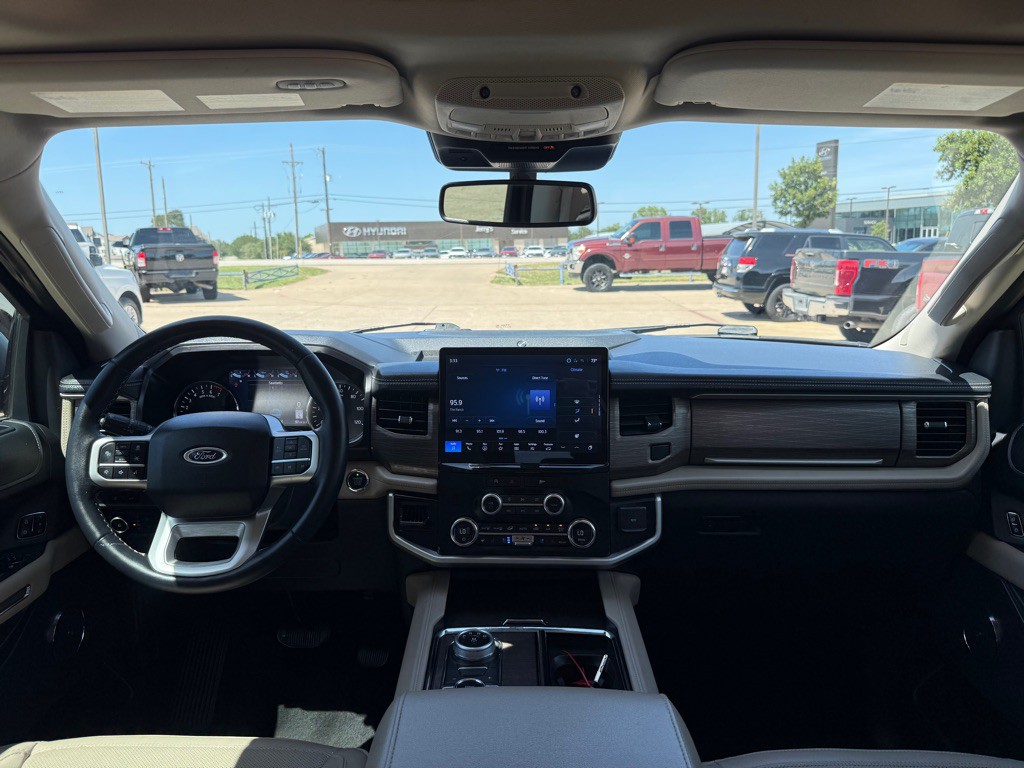 2024 Ford Expedition Image 25