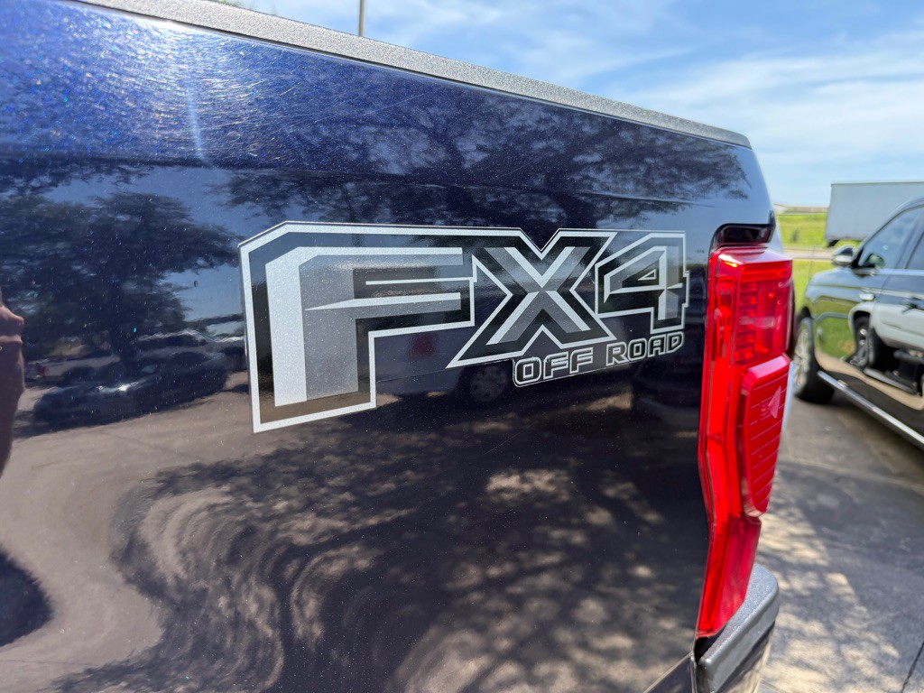 2021 Ford F-250 Image 13