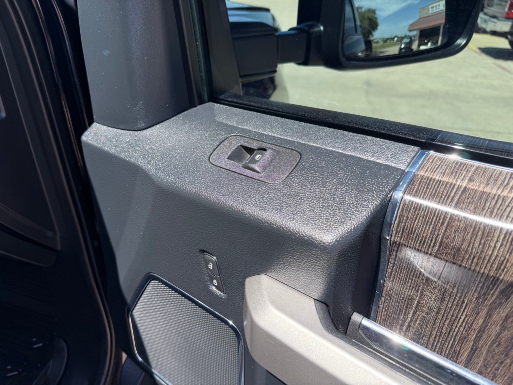 2021 Ford F-250 Image 31