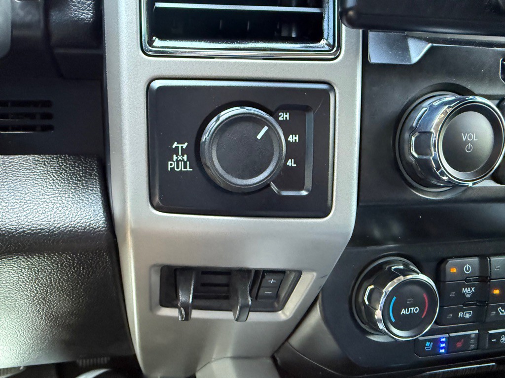 2021 Ford F-250 Image 32