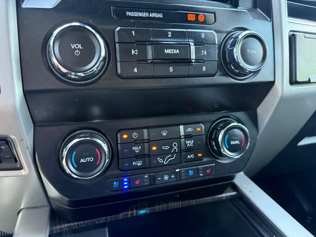 2021 Ford F-250 Image 36