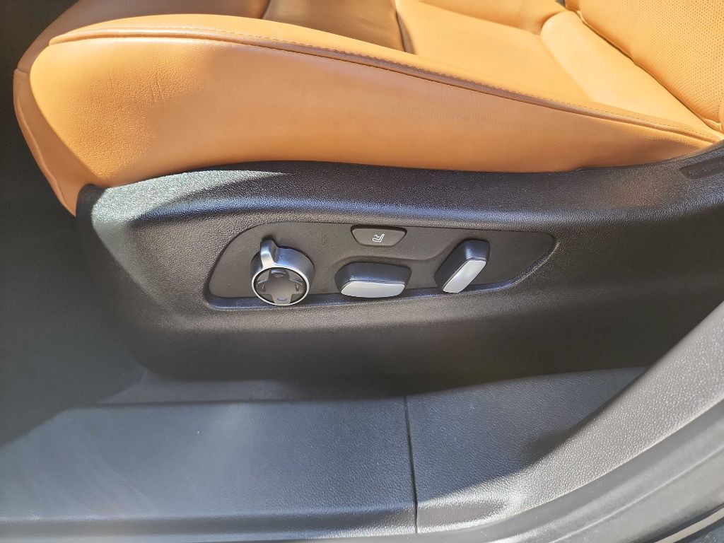 2019 Cadillac XT4 Image 17