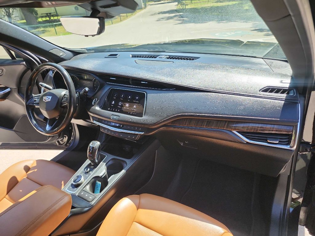 2019 Cadillac XT4 Image 42