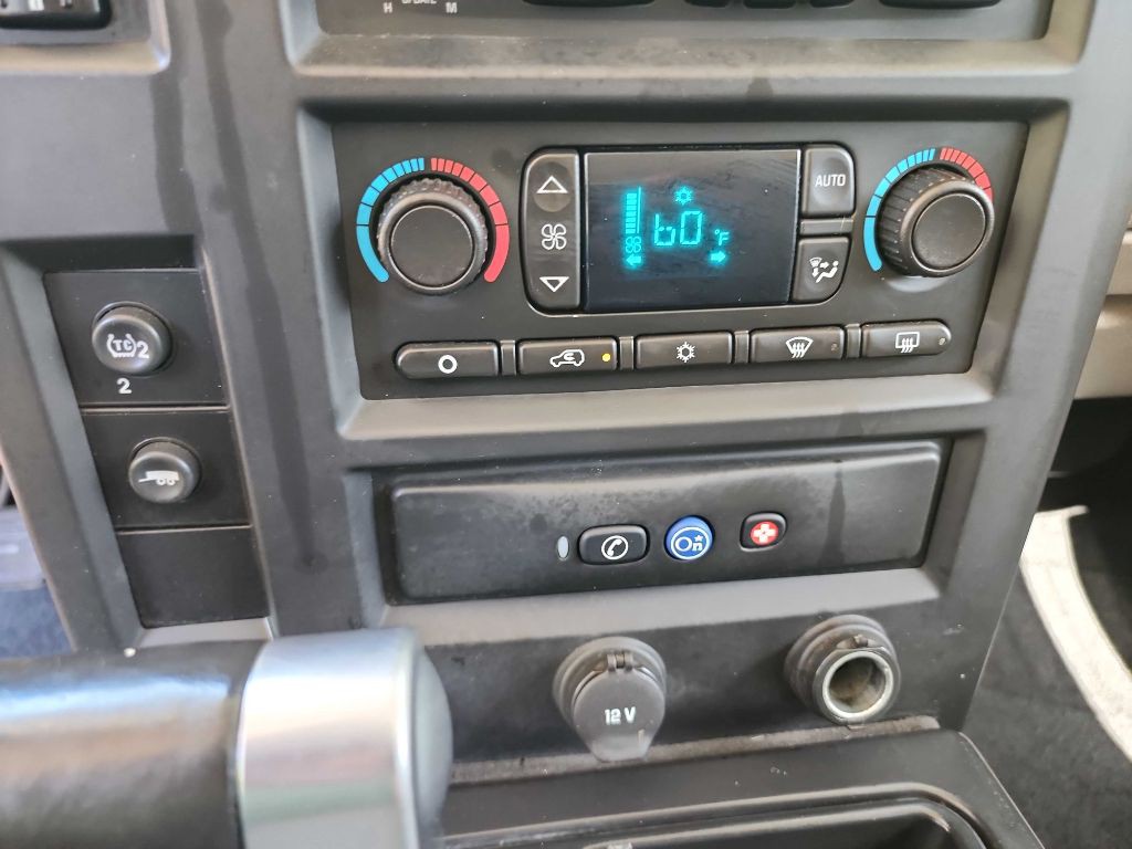2007 HUMMER H2 Image 28