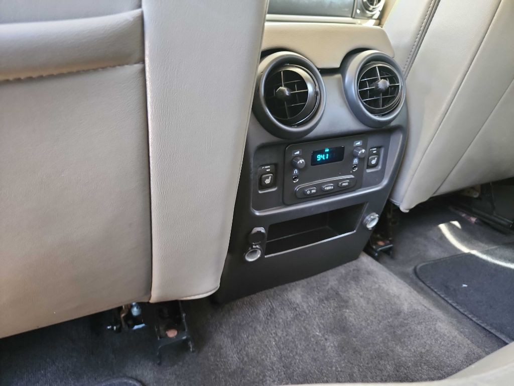 2007 HUMMER H2 Image 38