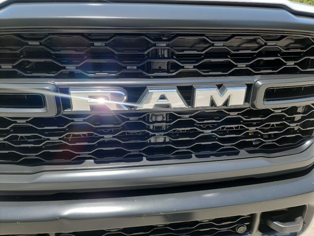 2022 RAM 2500 Image 3