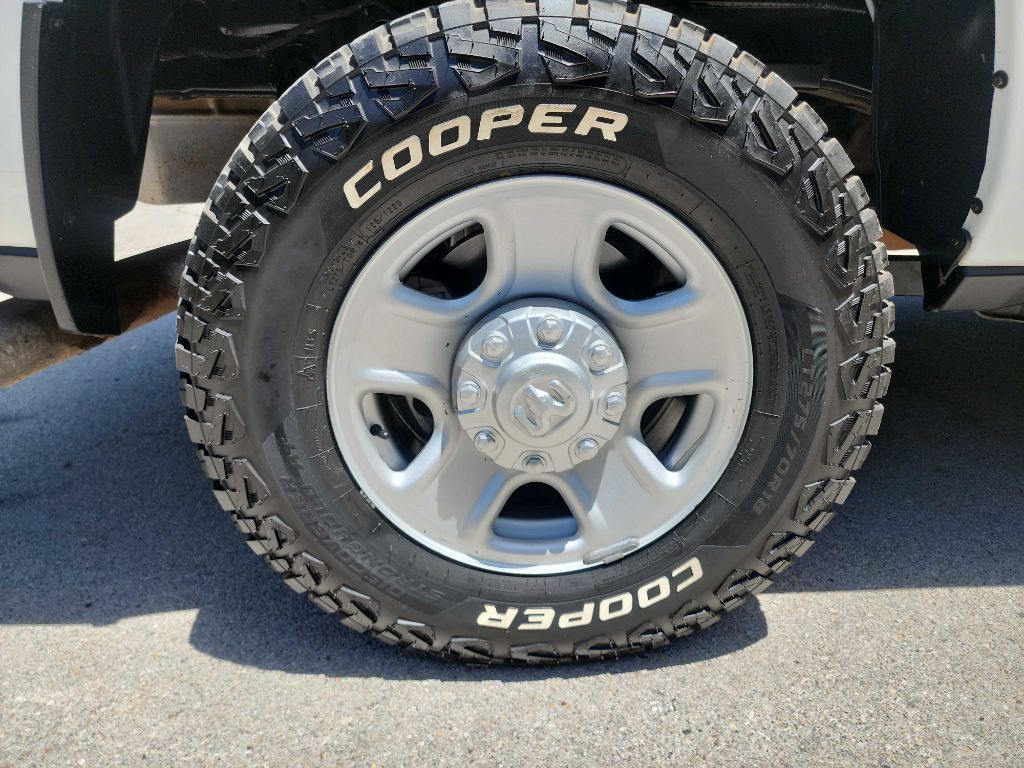 2022 RAM 2500 Image 16
