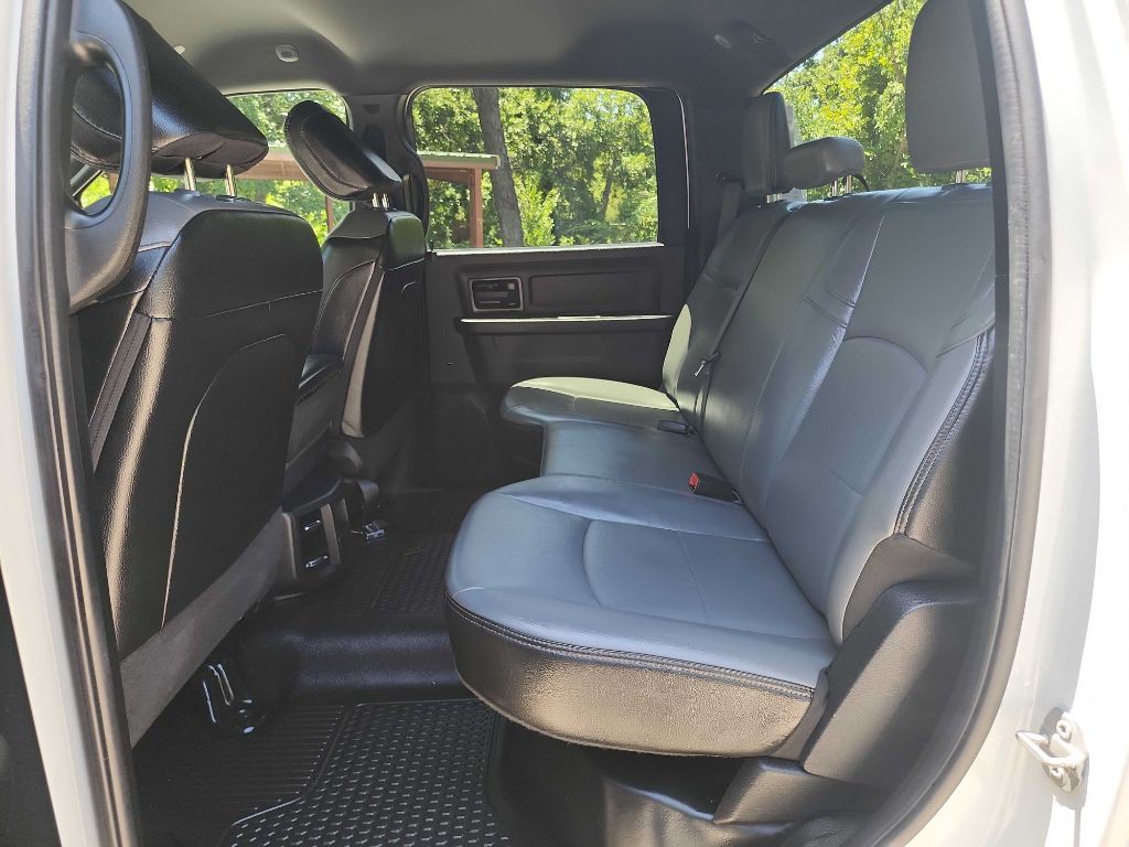 2022 RAM 2500 Image 37