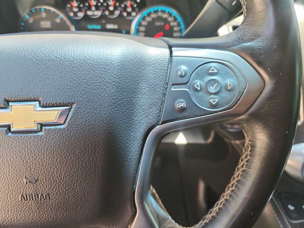 2017 Chevrolet Suburban Image 23
