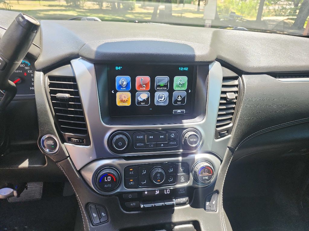 2017 Chevrolet Suburban Image 27
