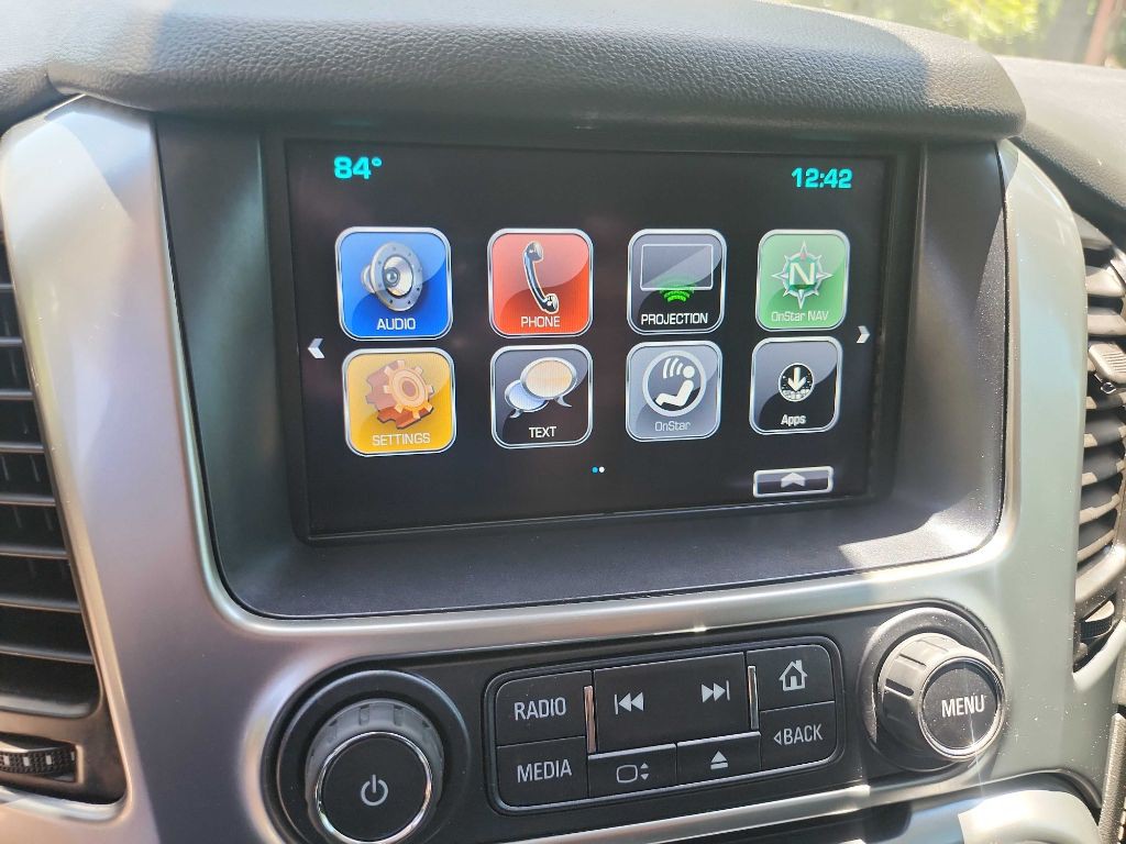2017 Chevrolet Suburban Image 28