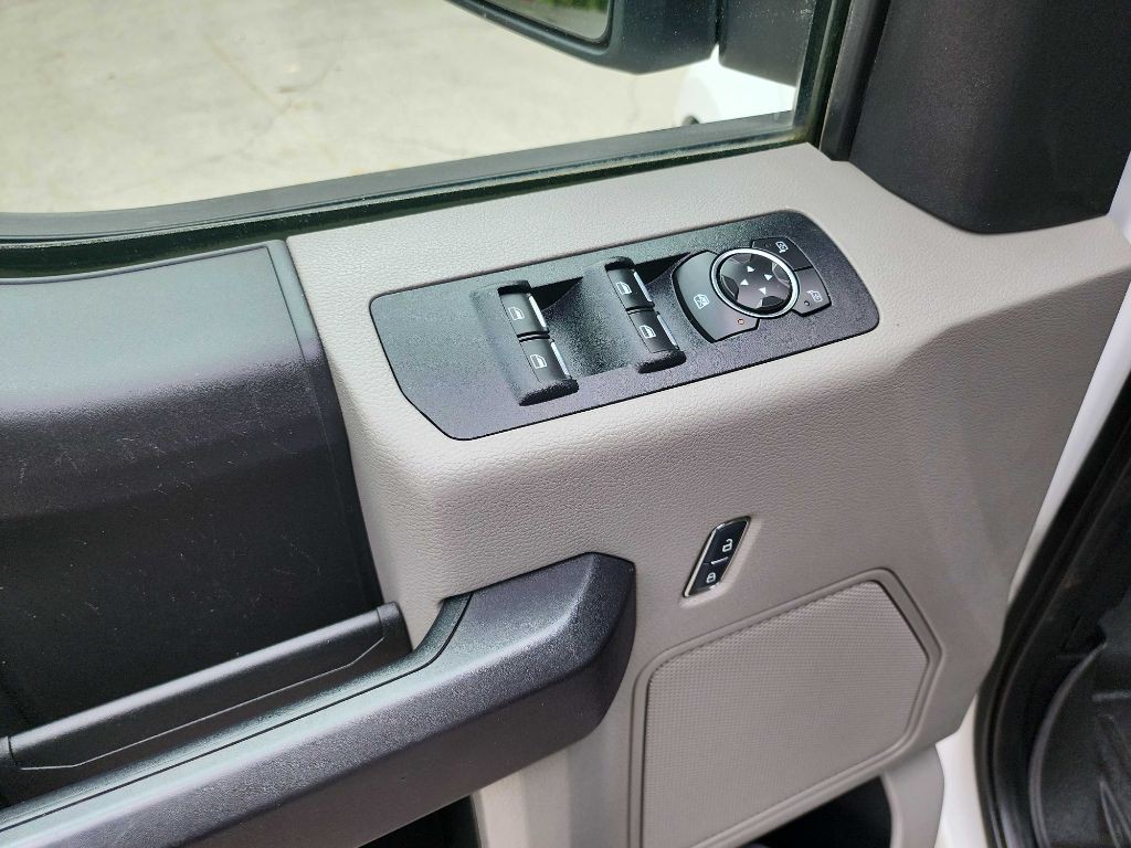 2017 Ford F-150 Image 19