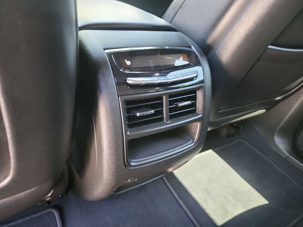 2017 Cadillac XT5 Image 36