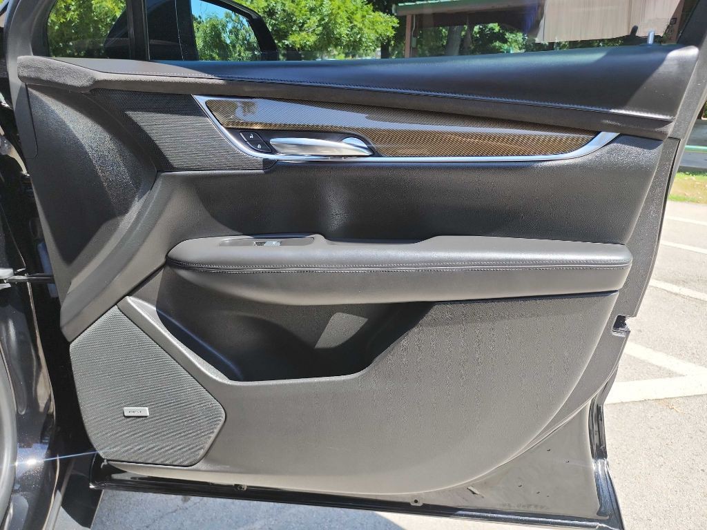 2017 Cadillac XT5 Image 39