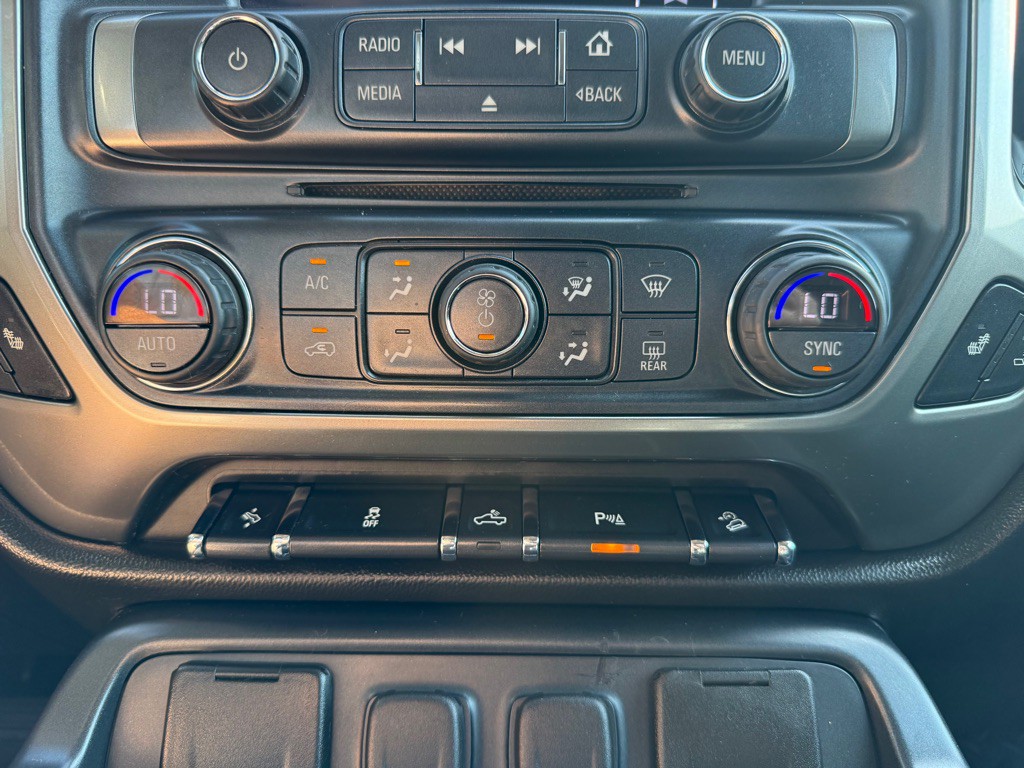 2018 Chevrolet Silverado 1500 Image 32