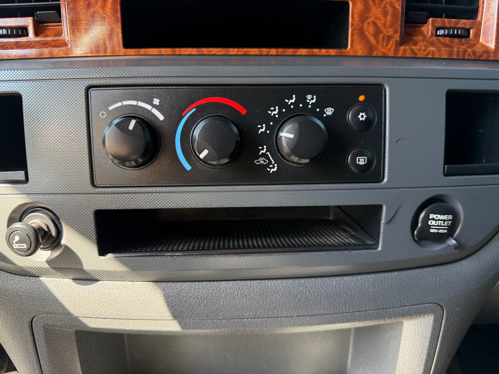 2006 Dodge Ram 2500 Image 18