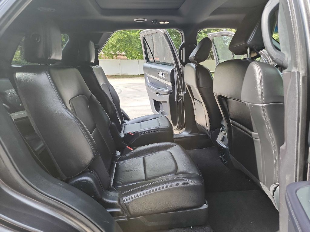 2018 Ford Explorer Image 37