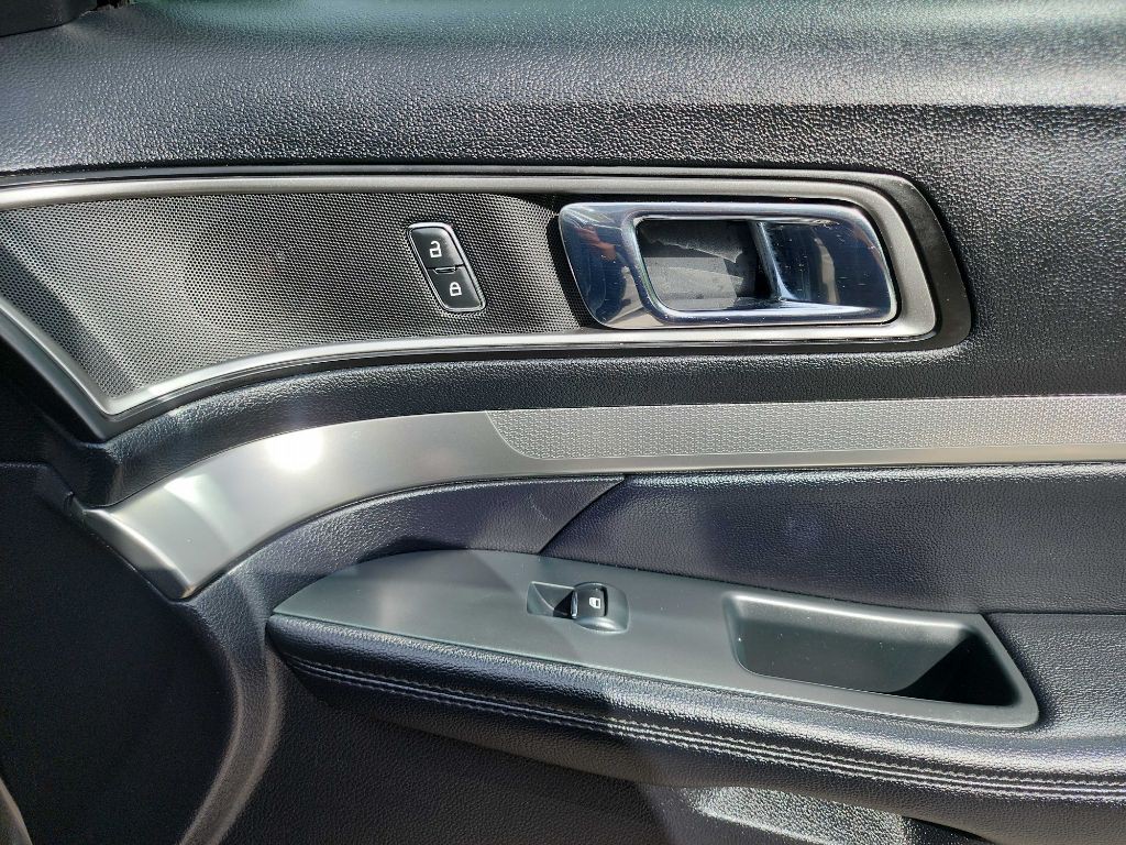 2018 Ford Explorer Image 39