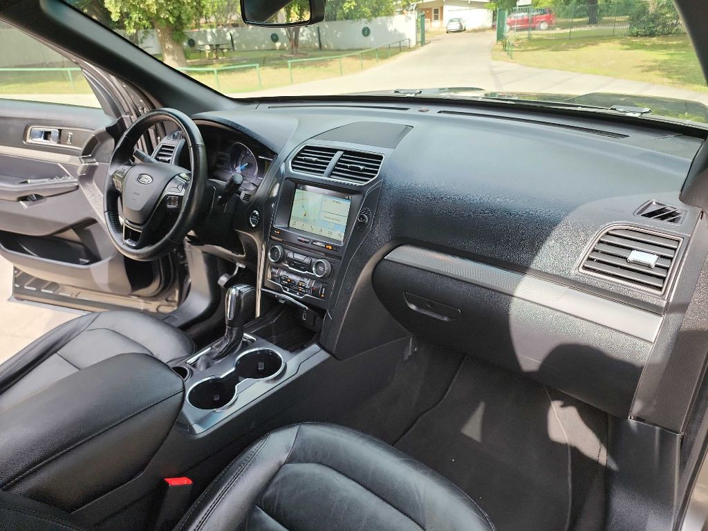 2018 Ford Explorer Image 41