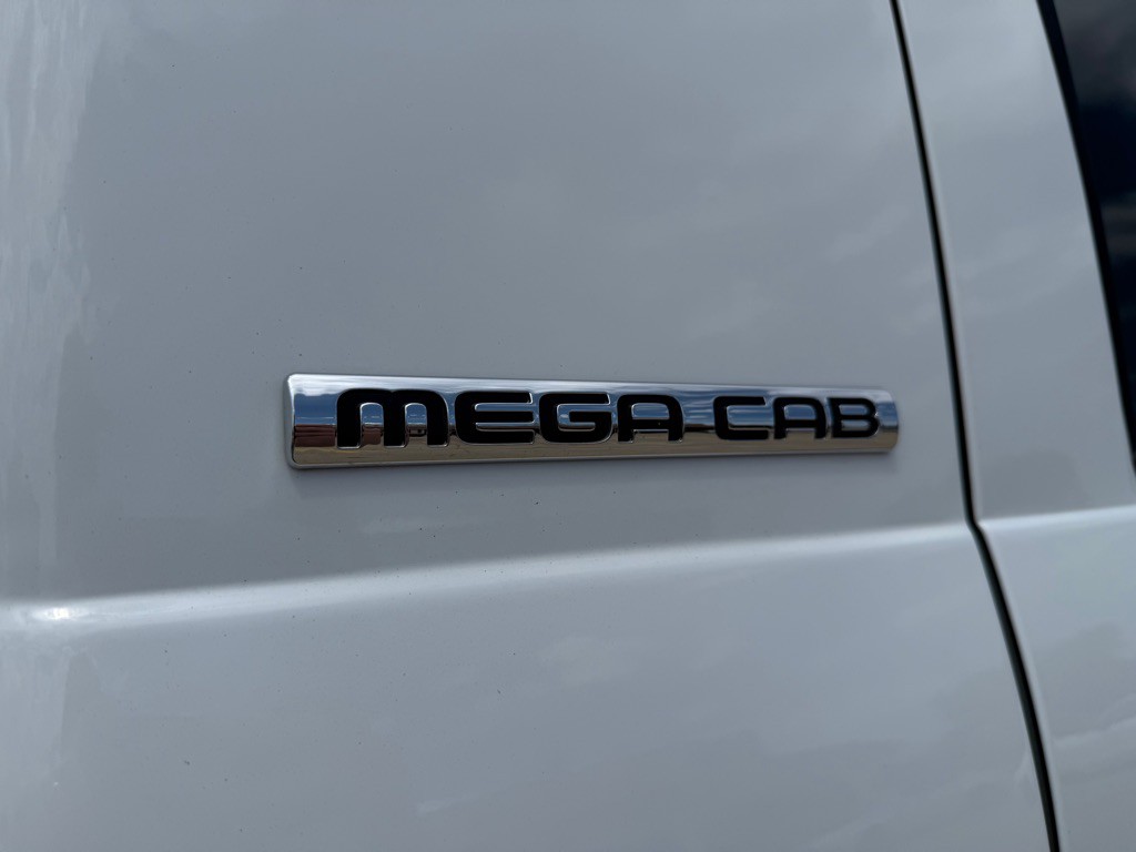 2007 Dodge Ram 3500 Image 10