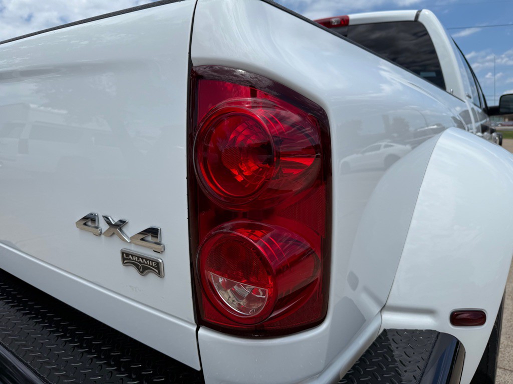 2007 Dodge Ram 3500 Image 11