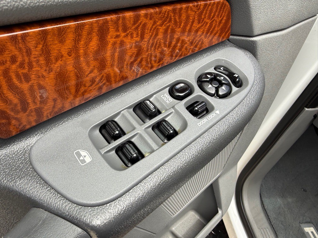 2007 Dodge Ram 3500 Image 27