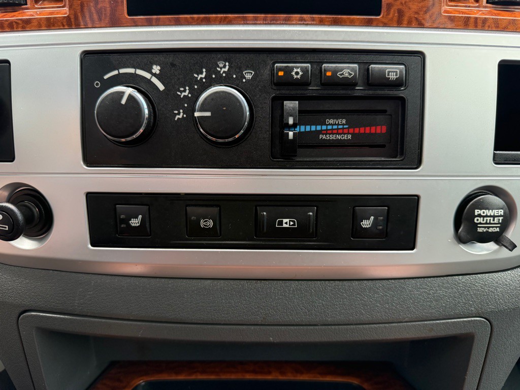 2007 Dodge Ram 3500 Image 38