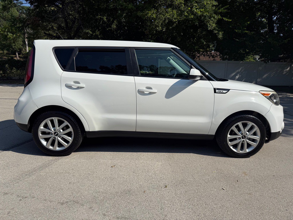 2018 Kia Soul Image 16