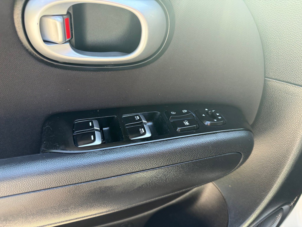 2018 Kia Soul Image 21