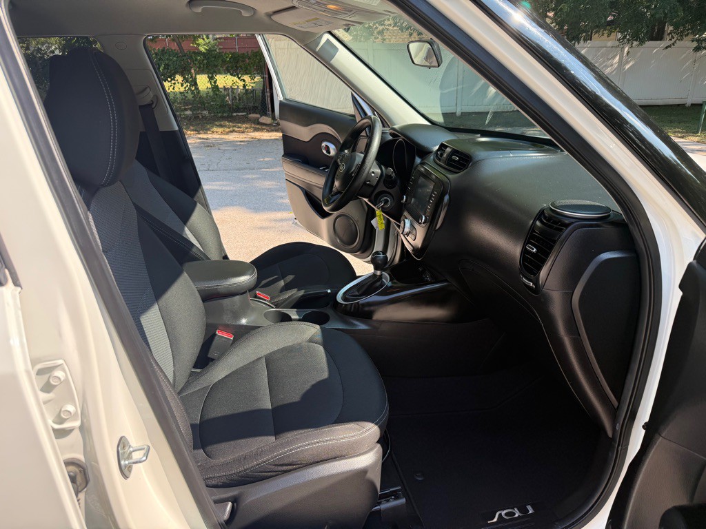 2018 Kia Soul Image 38
