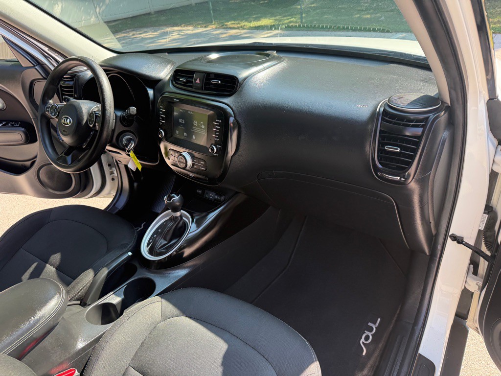 2018 Kia Soul Image 39