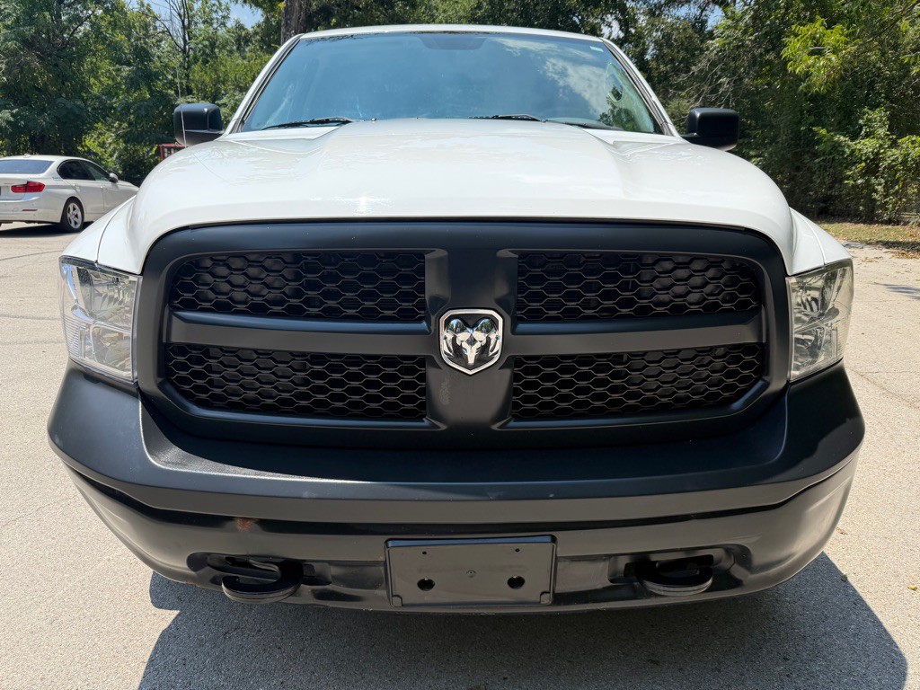 2019 RAM 1500 Image 3