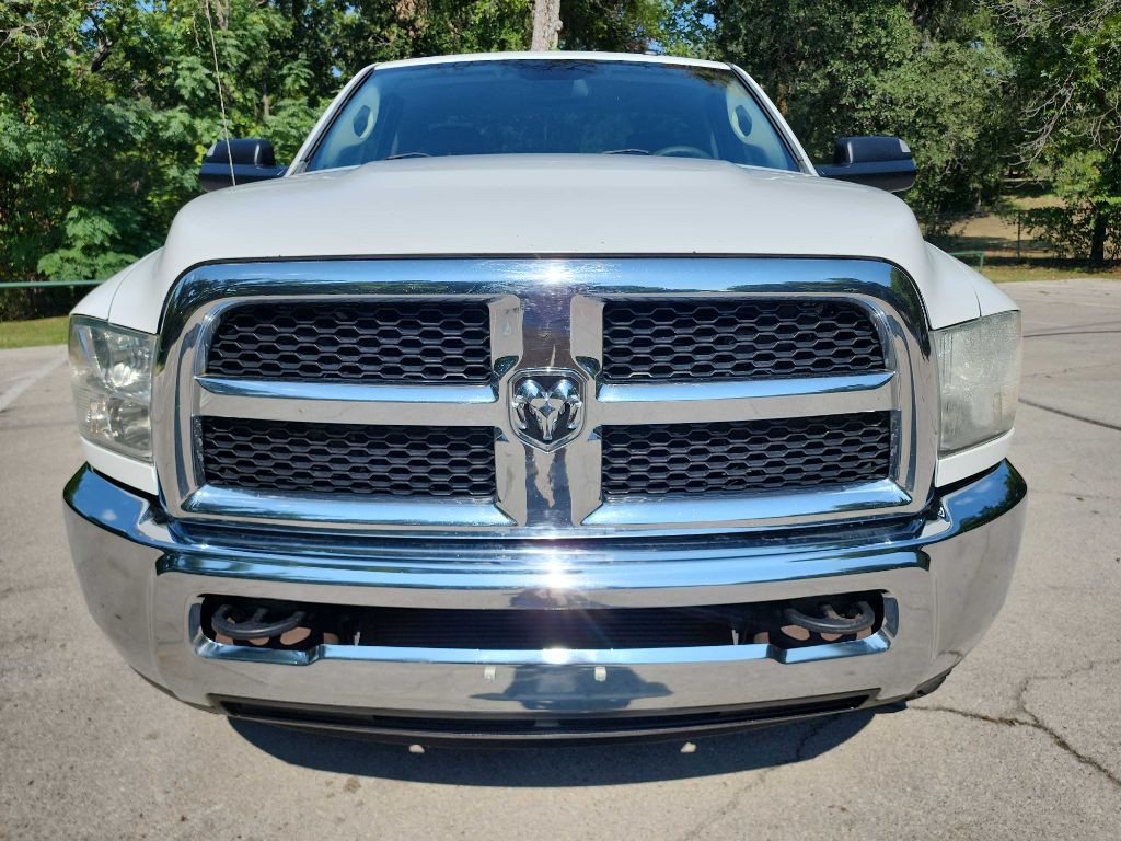 2014 RAM 3500 Image 2