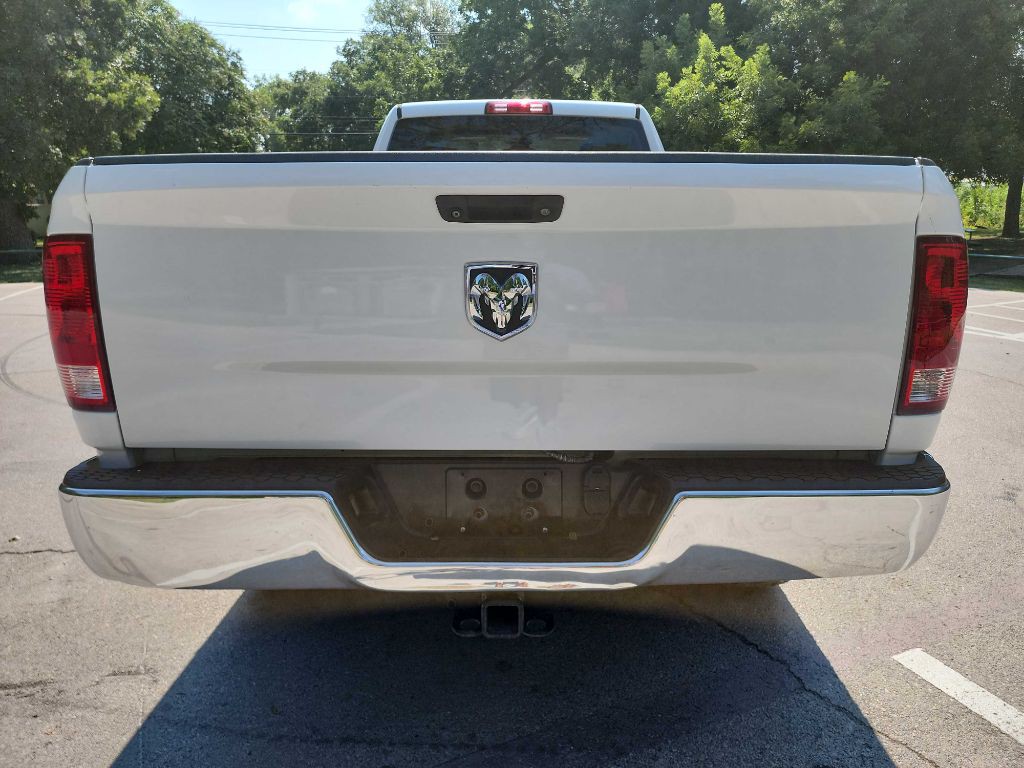 2014 RAM 3500 Image 6