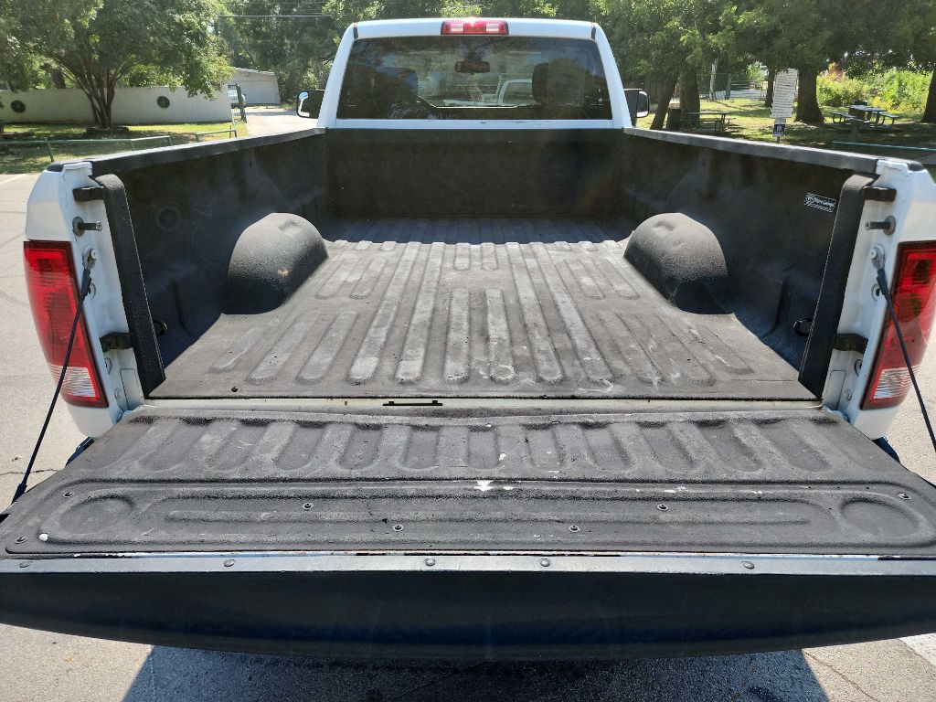 2014 RAM 3500 Image 10