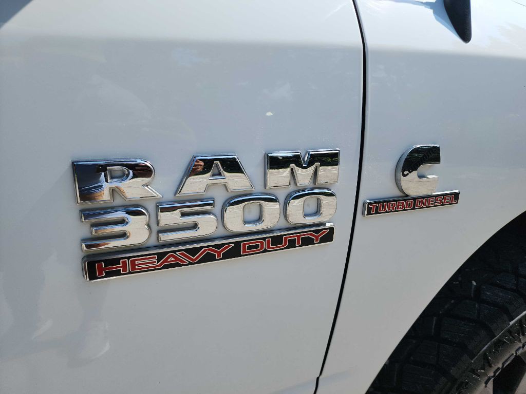 2014 RAM 3500 Image 12