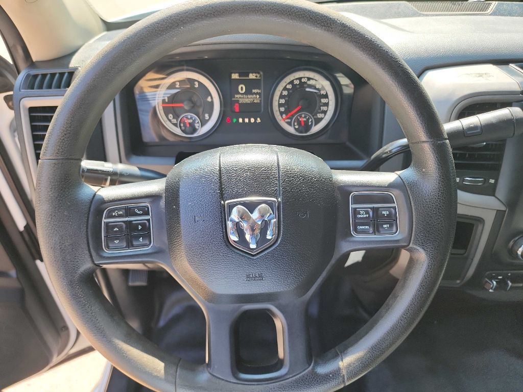 2014 RAM 3500 Image 17