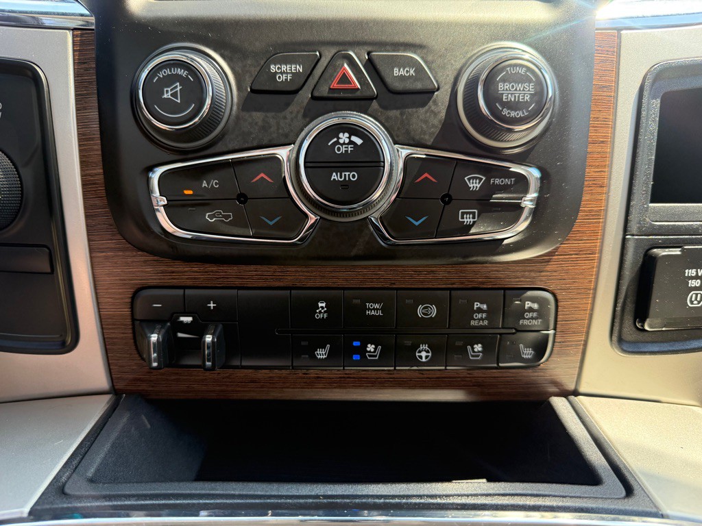 2016 RAM 2500 Image 40
