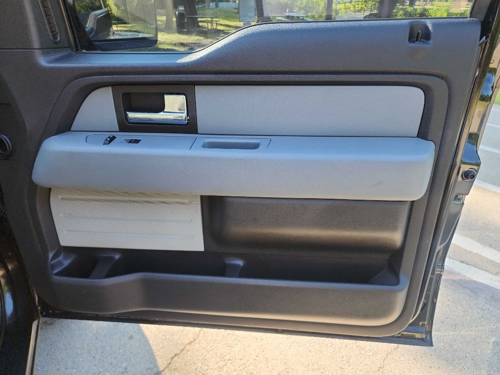 2013 Ford F-150 Image 30
