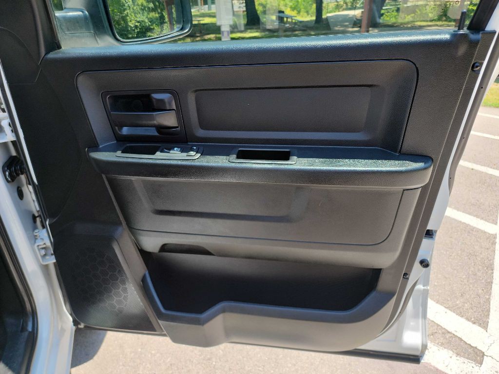 2016 RAM 1500 Image 34