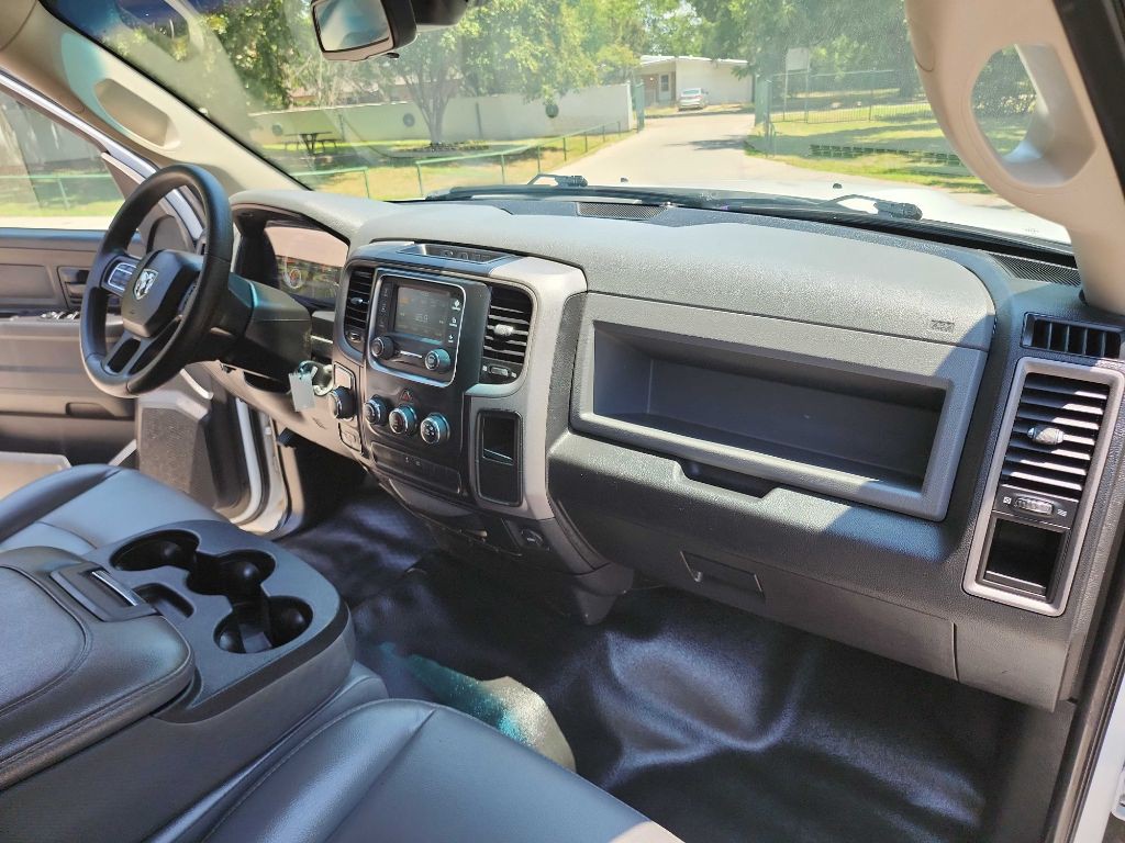 2016 RAM 1500 Image 36