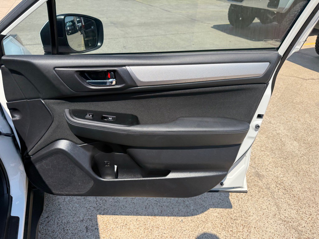 2019 Subaru Outback Image 17