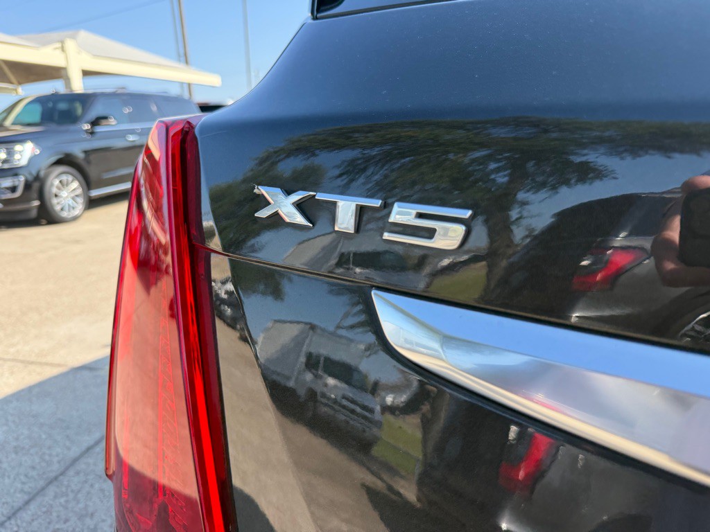 2017 Cadillac XT5 Image 9